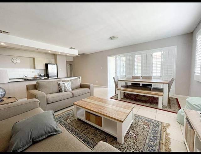 2 BEDROOM APARTMENT FOR SALE IN UMHLANGA RIDGE